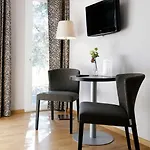 Bed & Breakfast Chateau De Lastours - Le 3*