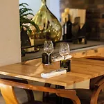 Chateau De Lastours - Le Bed & Breakfast Portel-des-Corbieres