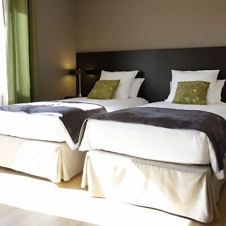 Chateau De Lastours - Le Bed & Breakfast Portel-des-Corbieres