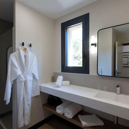 Chateau De Lastours - Le 4*