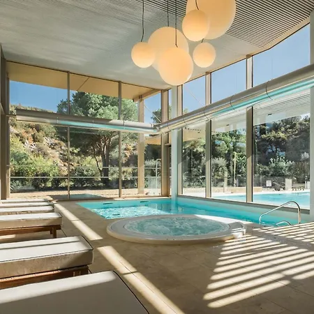 Château de Lastours - Le Resort 3*