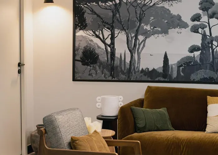 Chateau De Lastours - Le