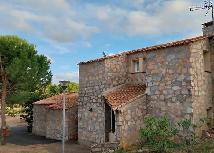 Chateau De Lastours - Le Bed & Breakfast