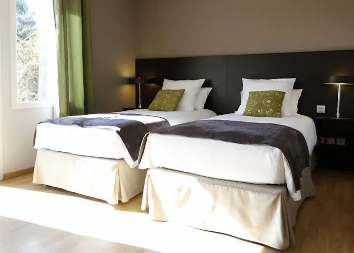 Chateau De Lastours - Le Bed and Breakfast Portel-des-Corbieres